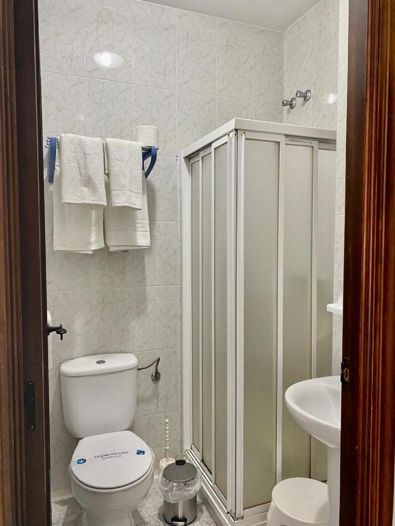 Hostal Casa Lopez La Zarza  ภายนอก รูปภาพ